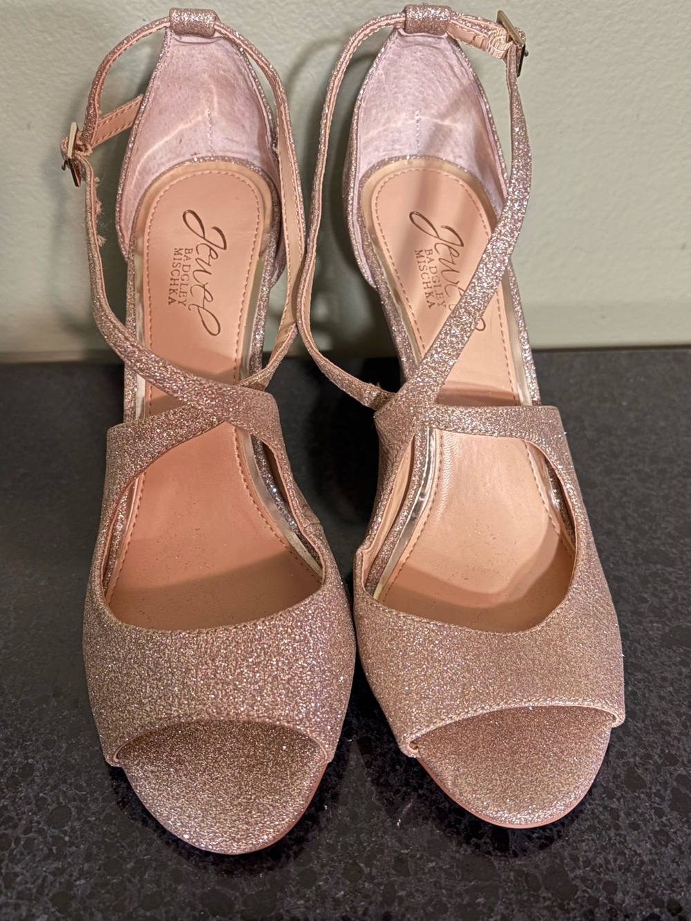 5/$30Jewel Badgley Mischka Jonna Rose Gold Glitter Cross-Strap Peep Toe Heel 7.5